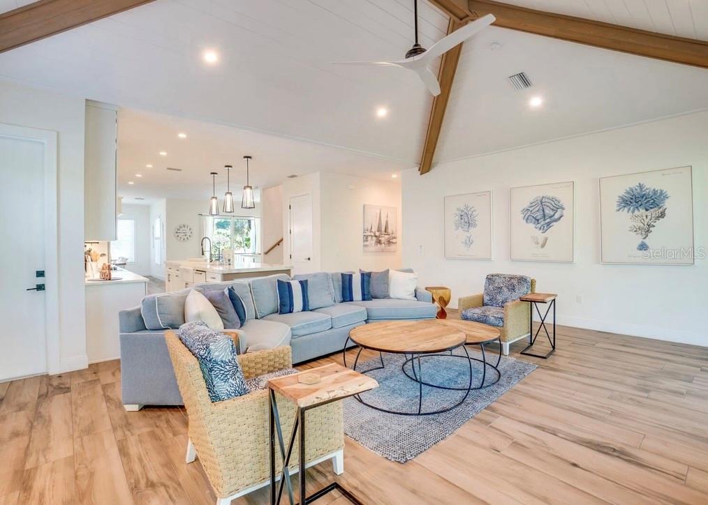 A4633389 Property Photo