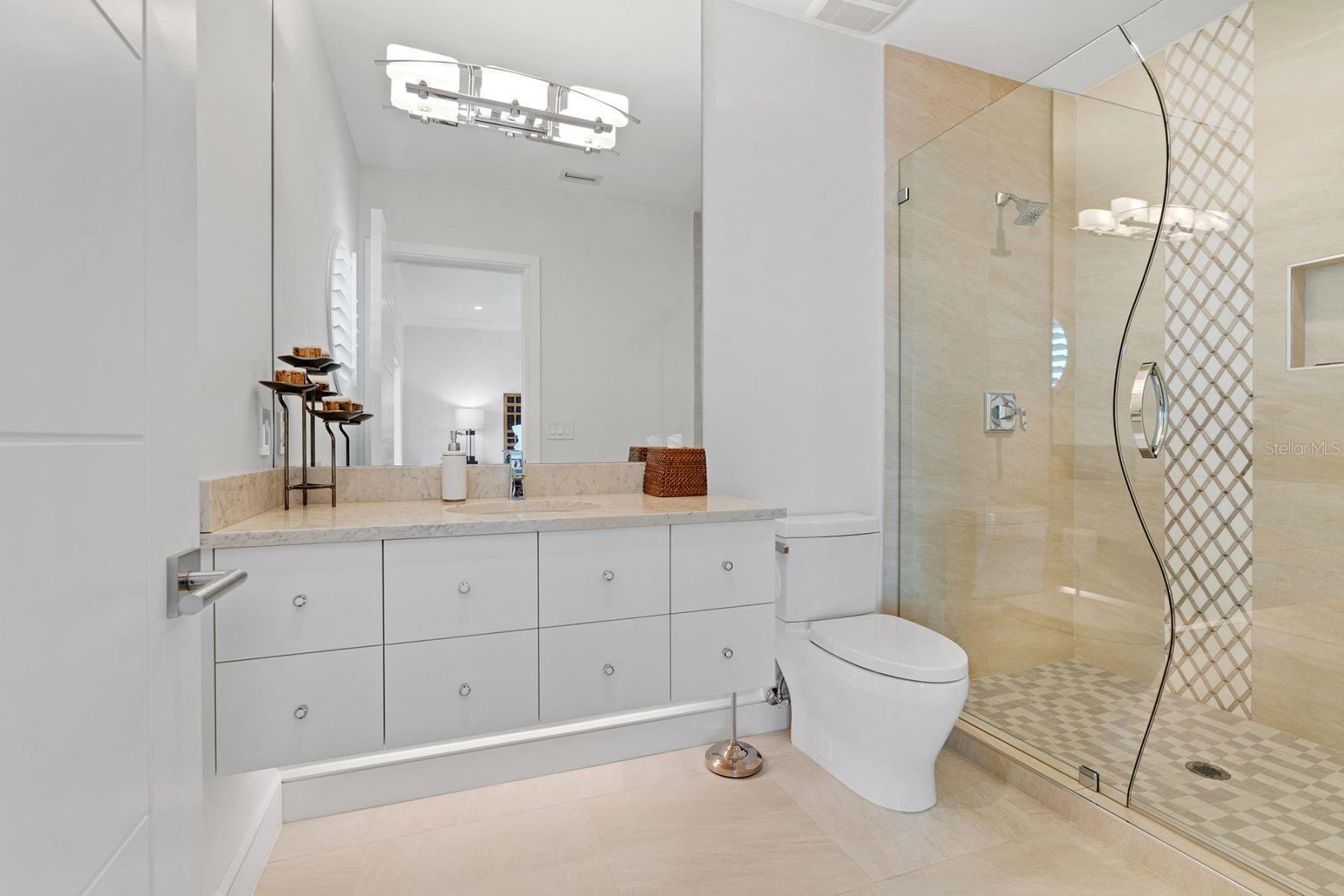 A4633484 Property Photo