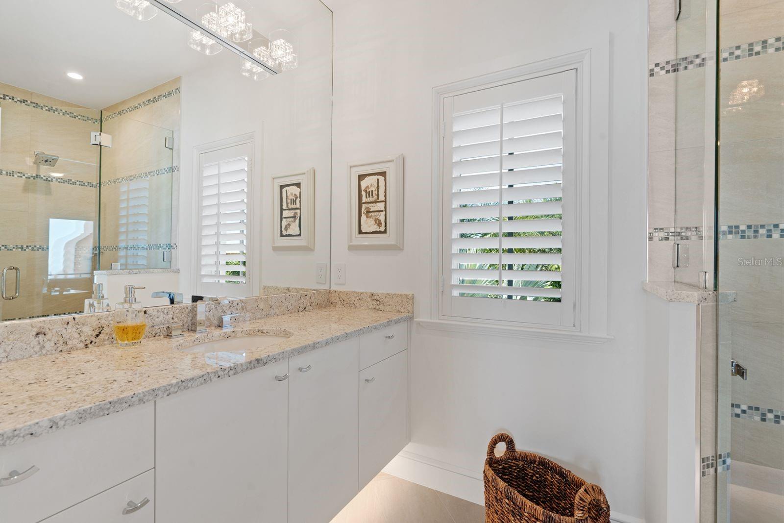 A4633484 Property Photo