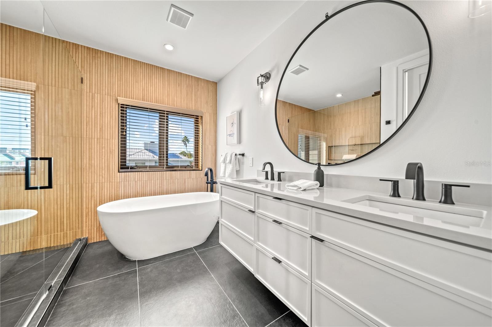 A4634680 Property Photo