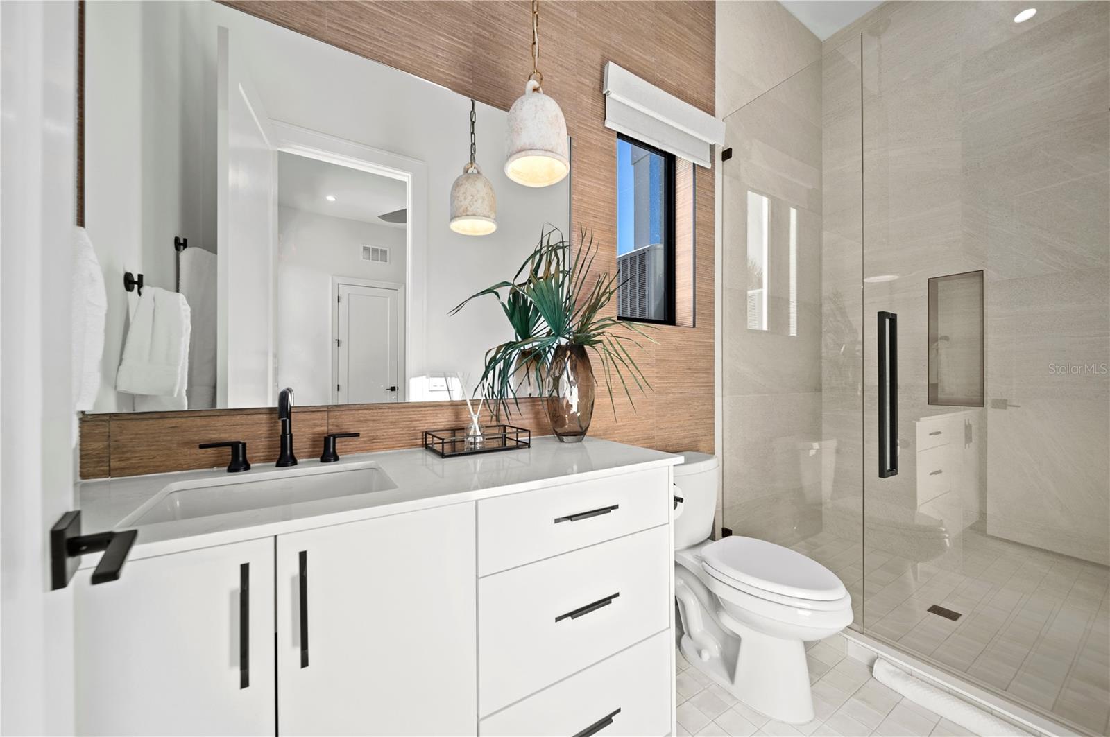 A4635010 Property Photo