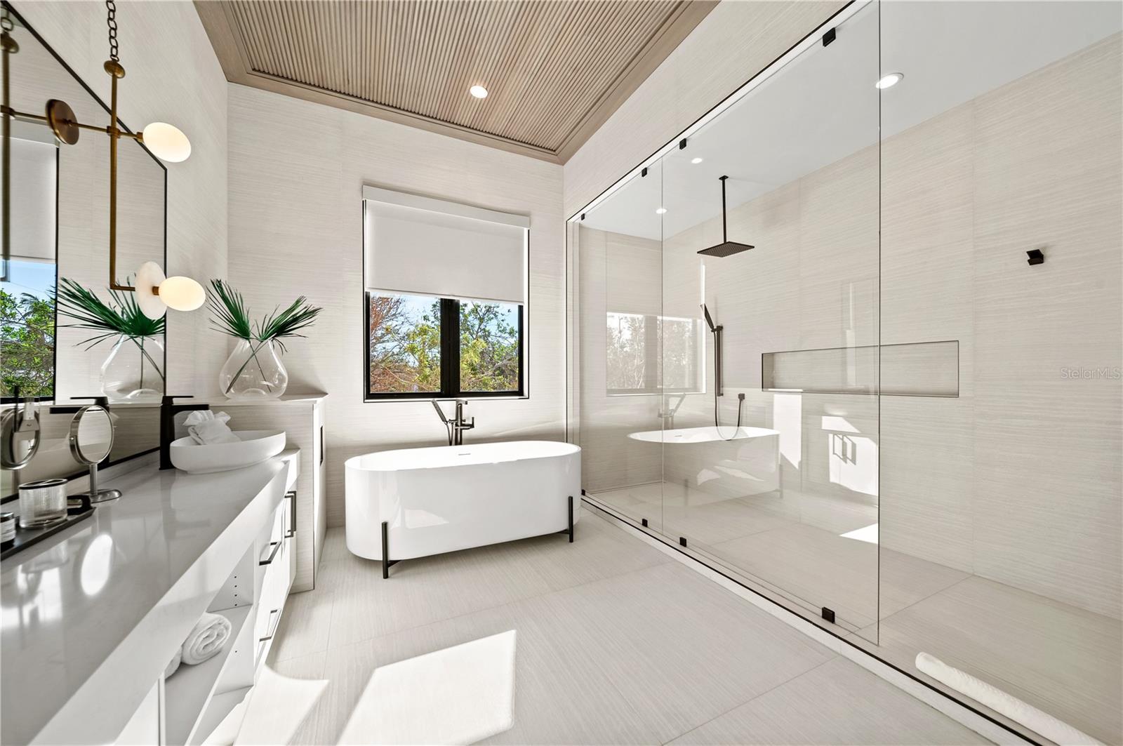 A4635010 Property Photo