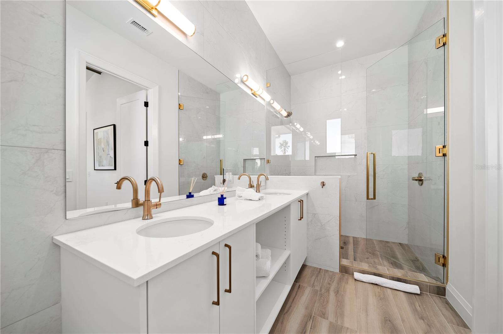 A4635010 Property Photo