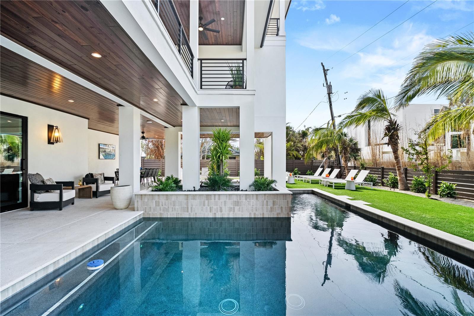 A4635010 Property Photo