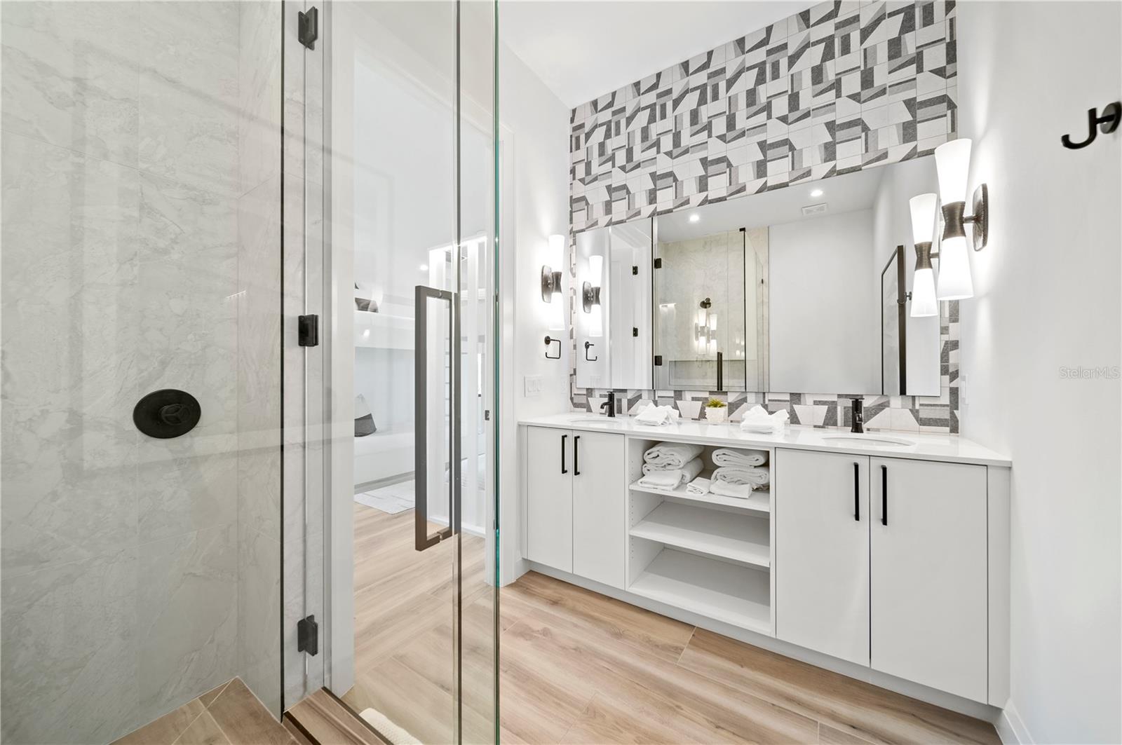 A4635010 Property Photo