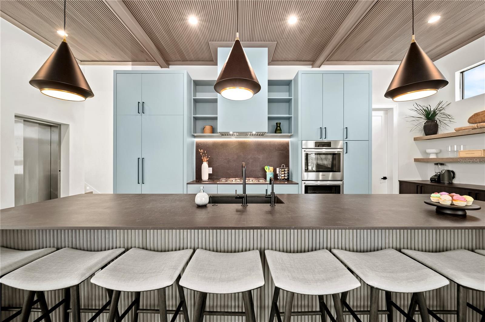 A4635010 Property Photo