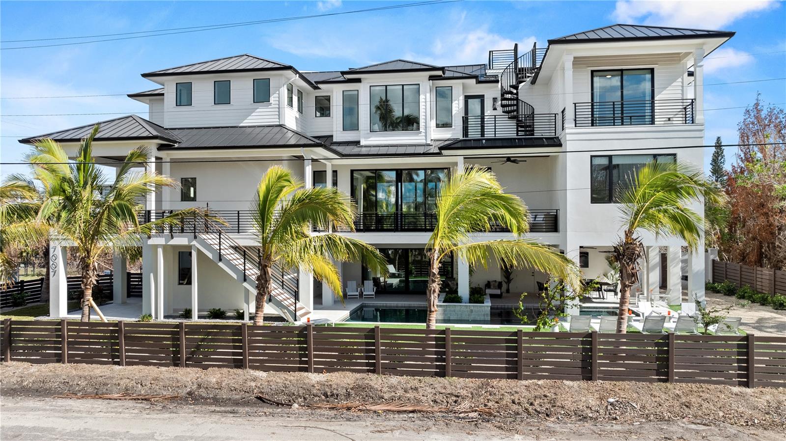 A4635010 Property Photo
