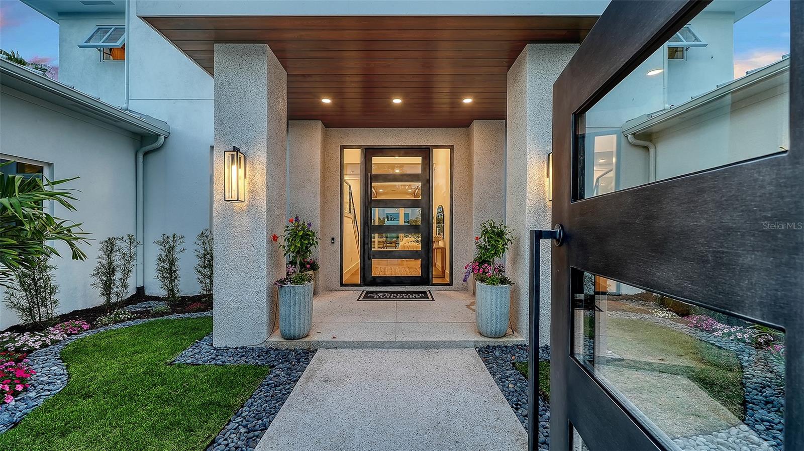 A4637673 Property Photo