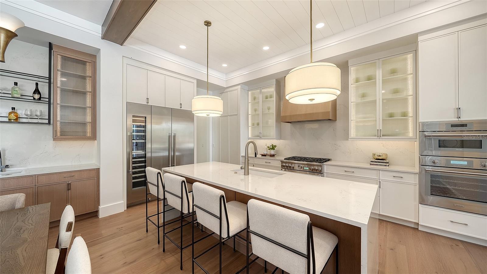 A4637673 Property Photo