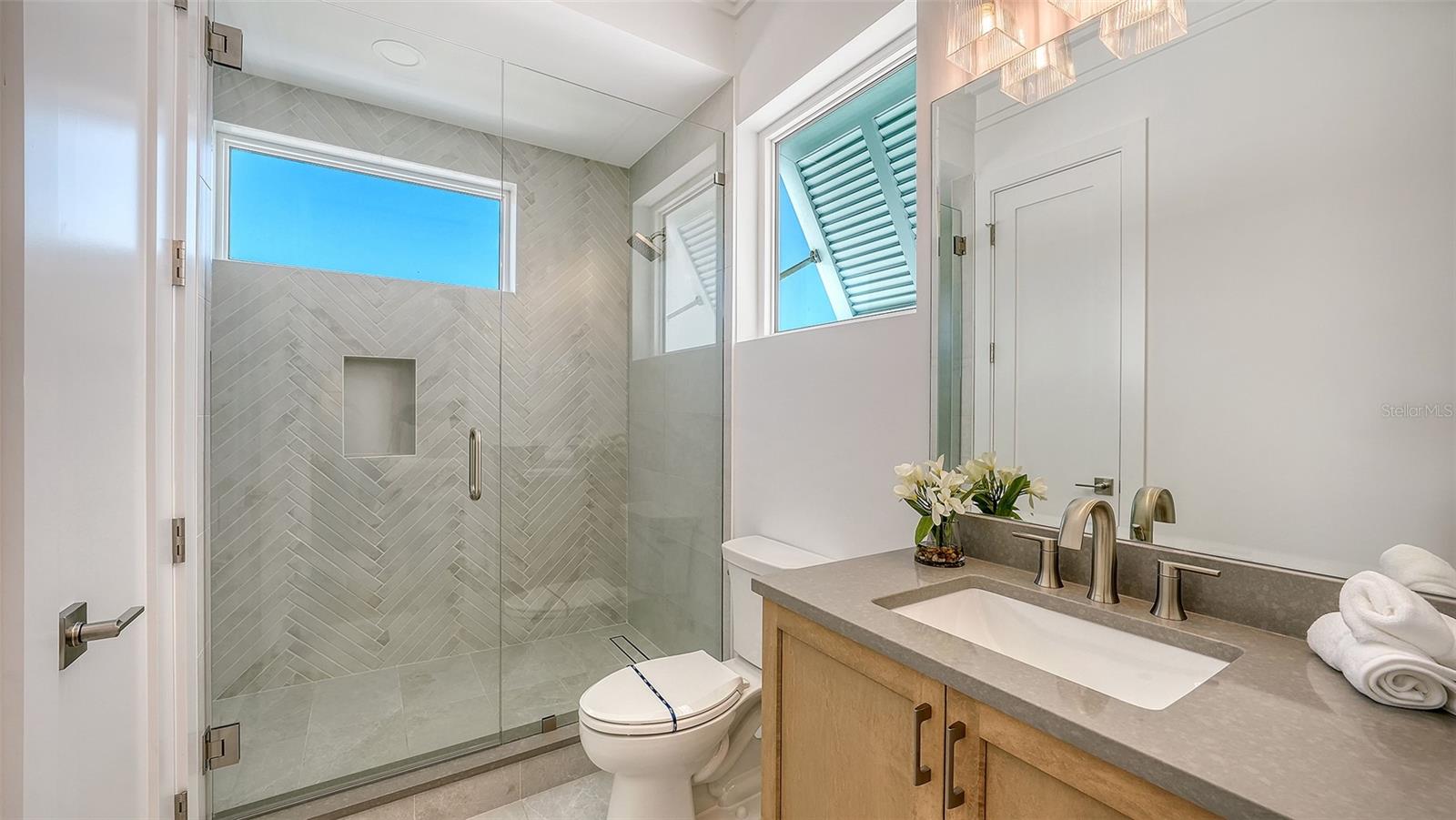 A4637673 Property Photo