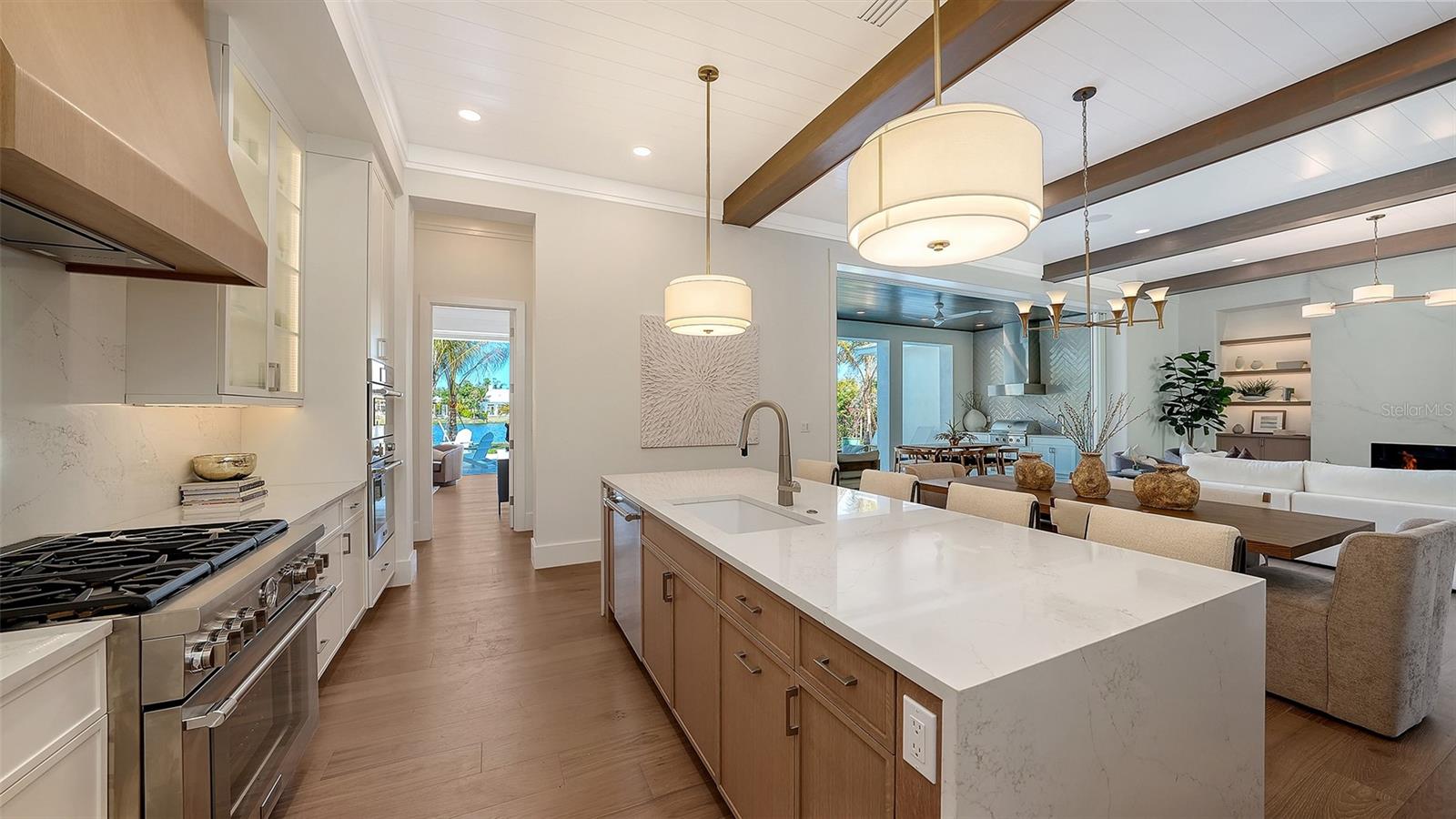 A4637673 Property Photo
