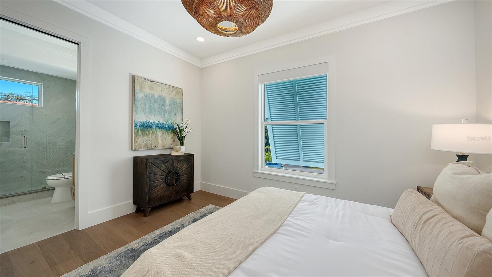 A4637673 Property Photo