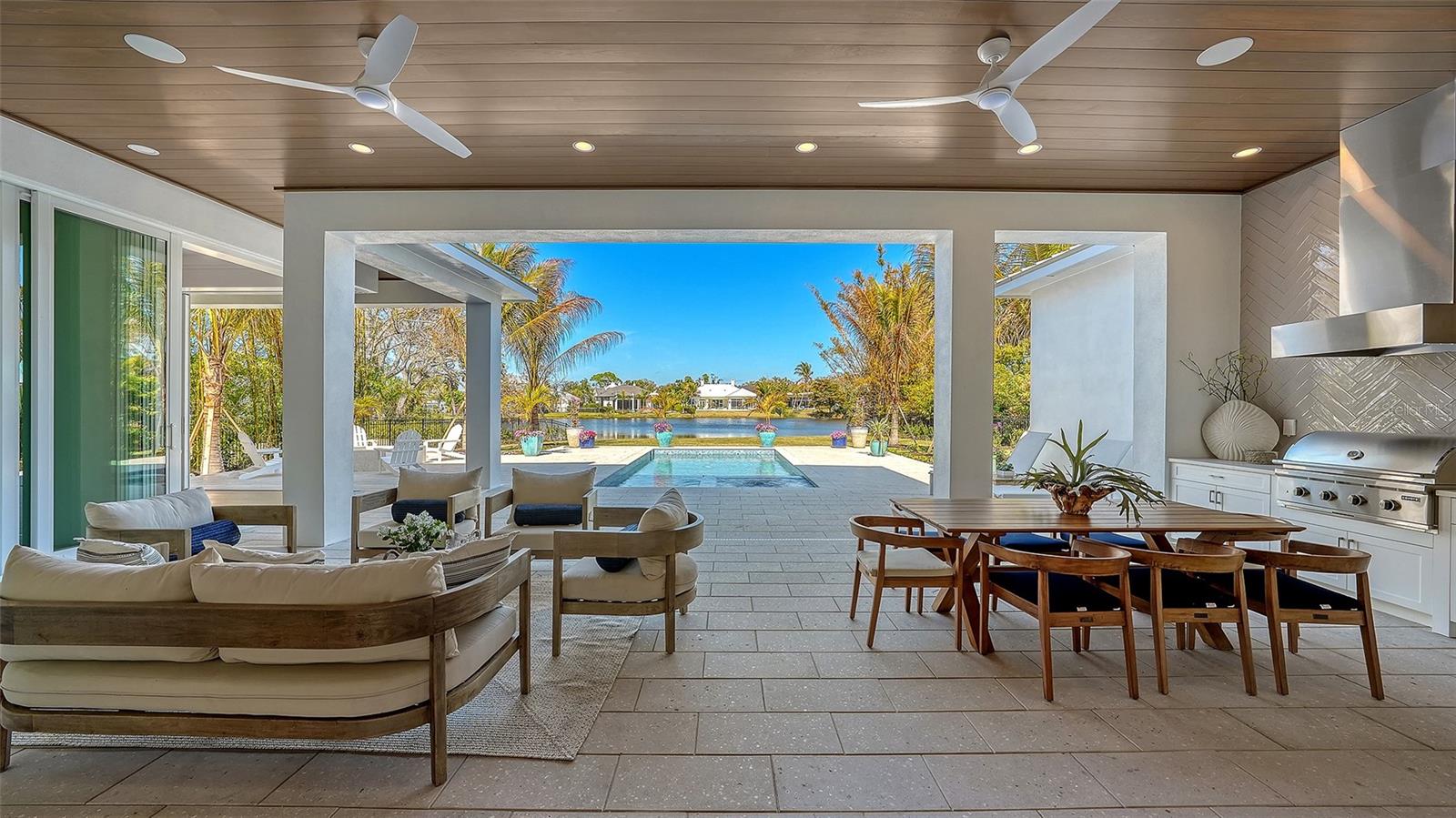 A4637673 Property Photo