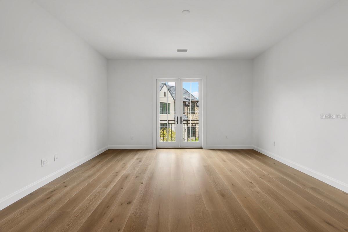 O6276187 Property Photo