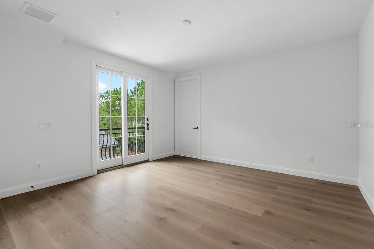 O6276187 Property Photo