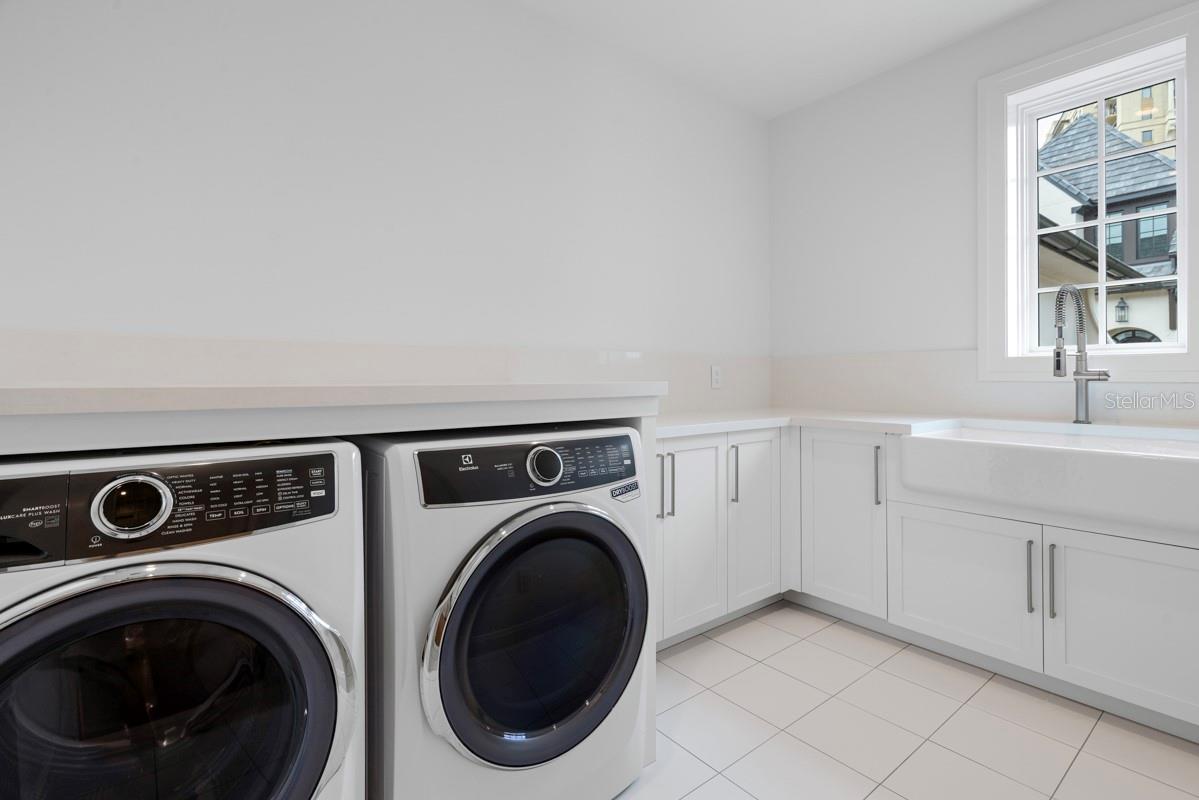 O6276187 Property Photo