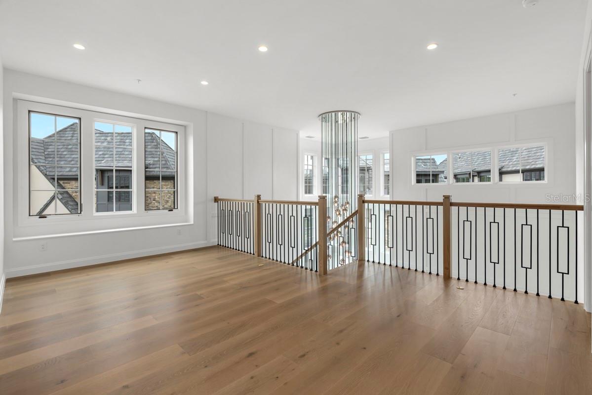 O6276187 Property Photo