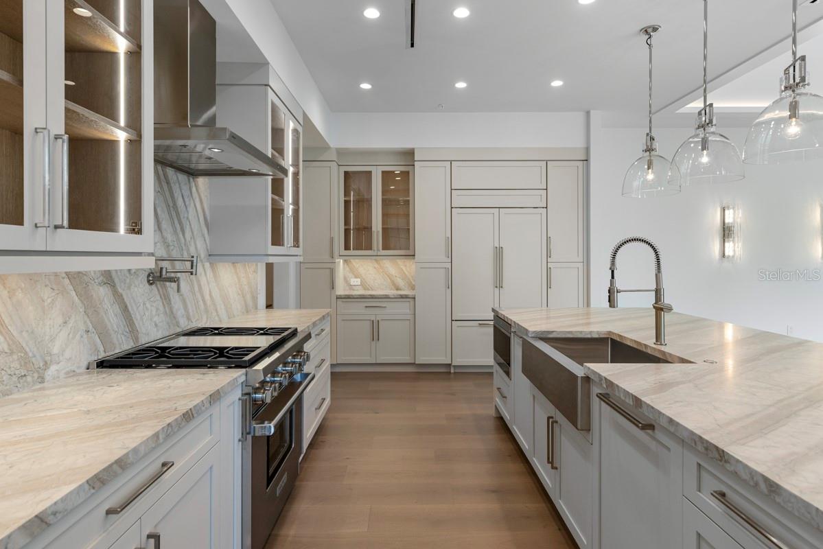 O6276187 Property Photo