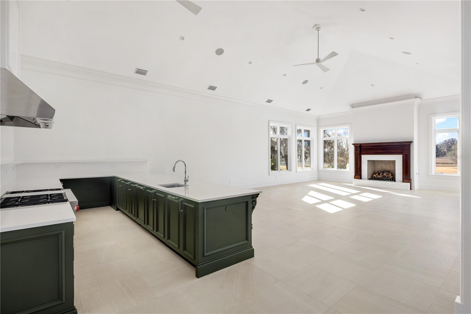A4639488 Property Photo