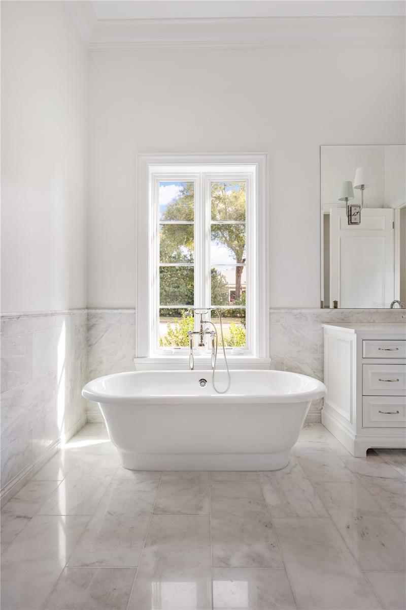 A4639488 Property Photo
