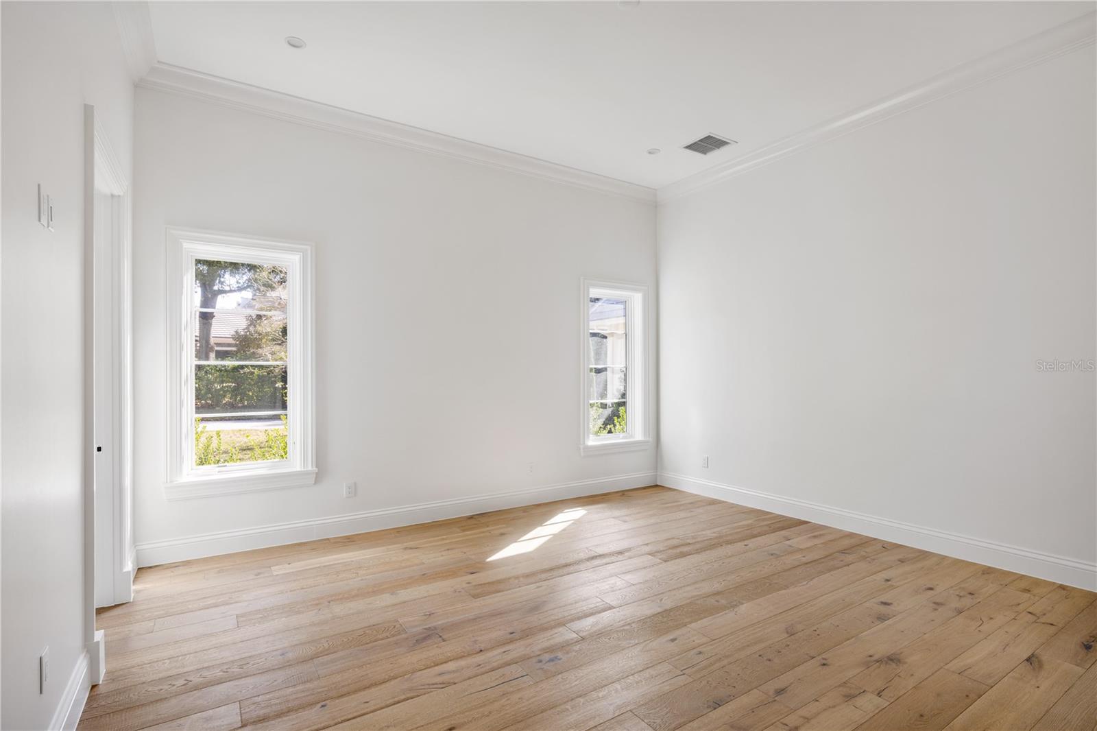 A4639488 Property Photo