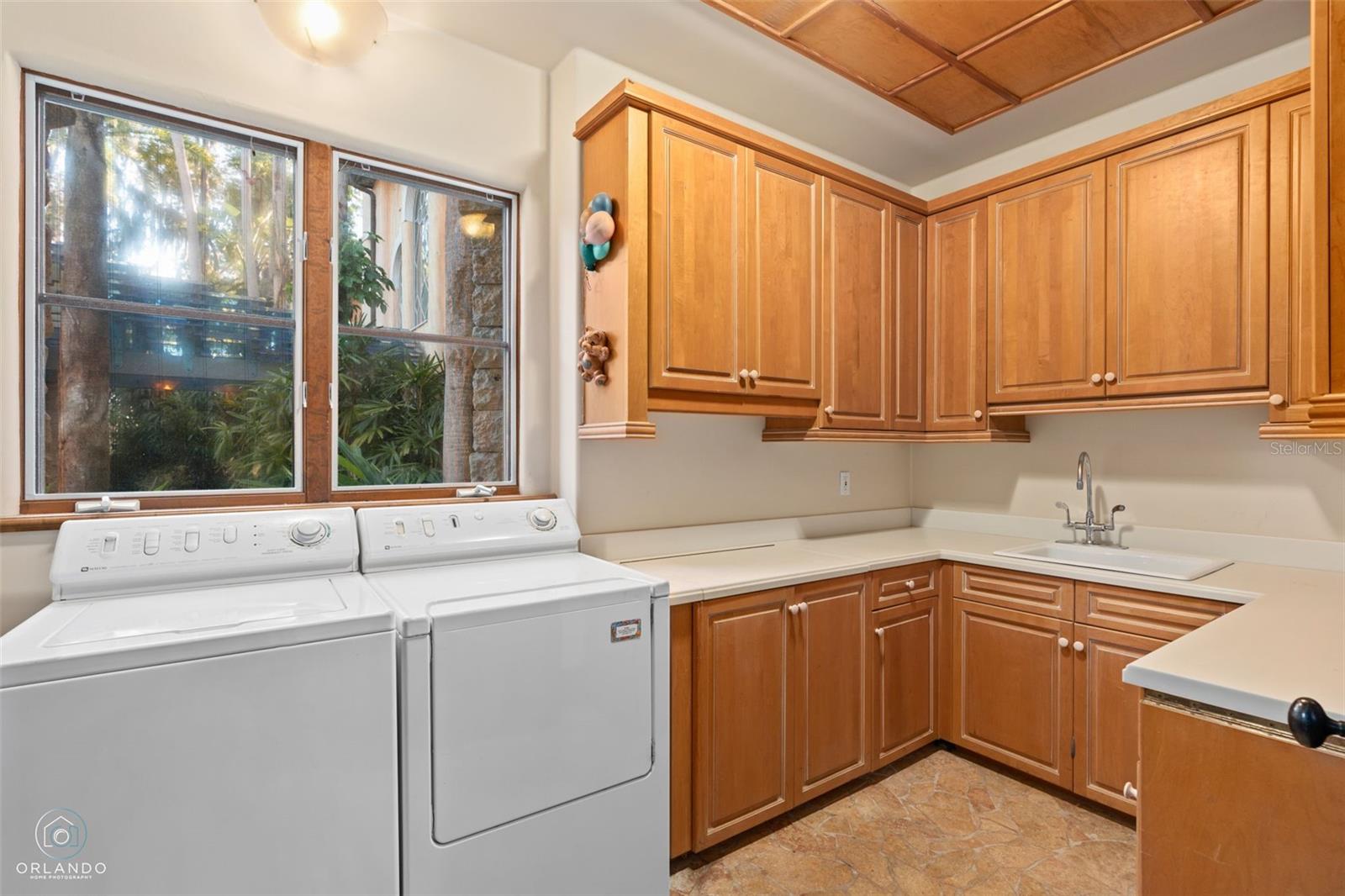 O6280213 Property Photo