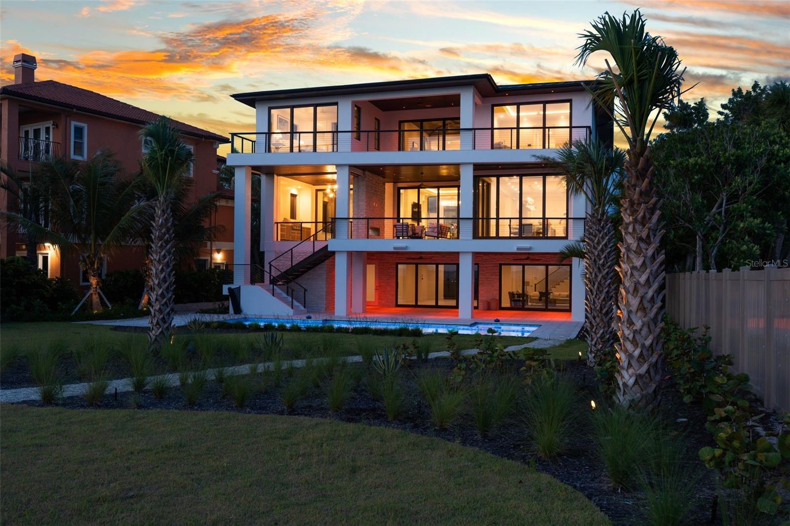 A4643281 Property Photo