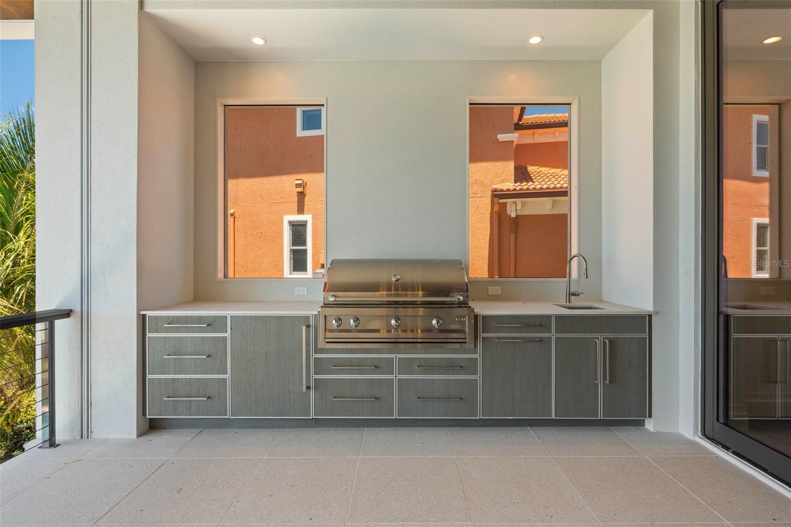 A4643281 Property Photo