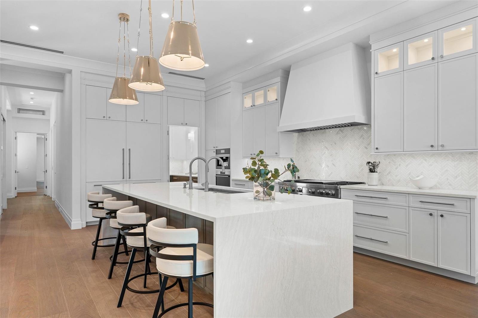 A4643281 Property Photo