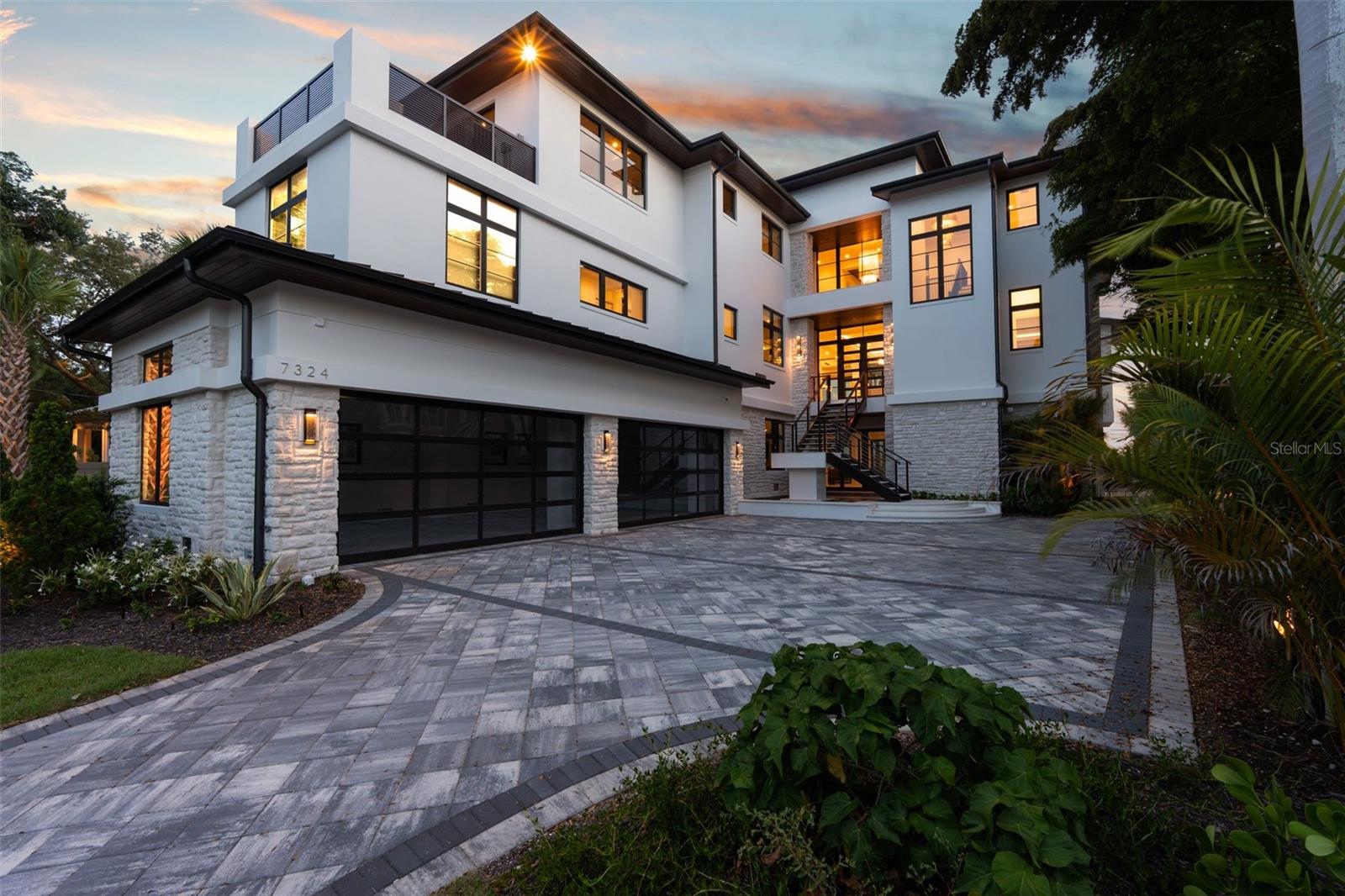 A4643281 Property Photo