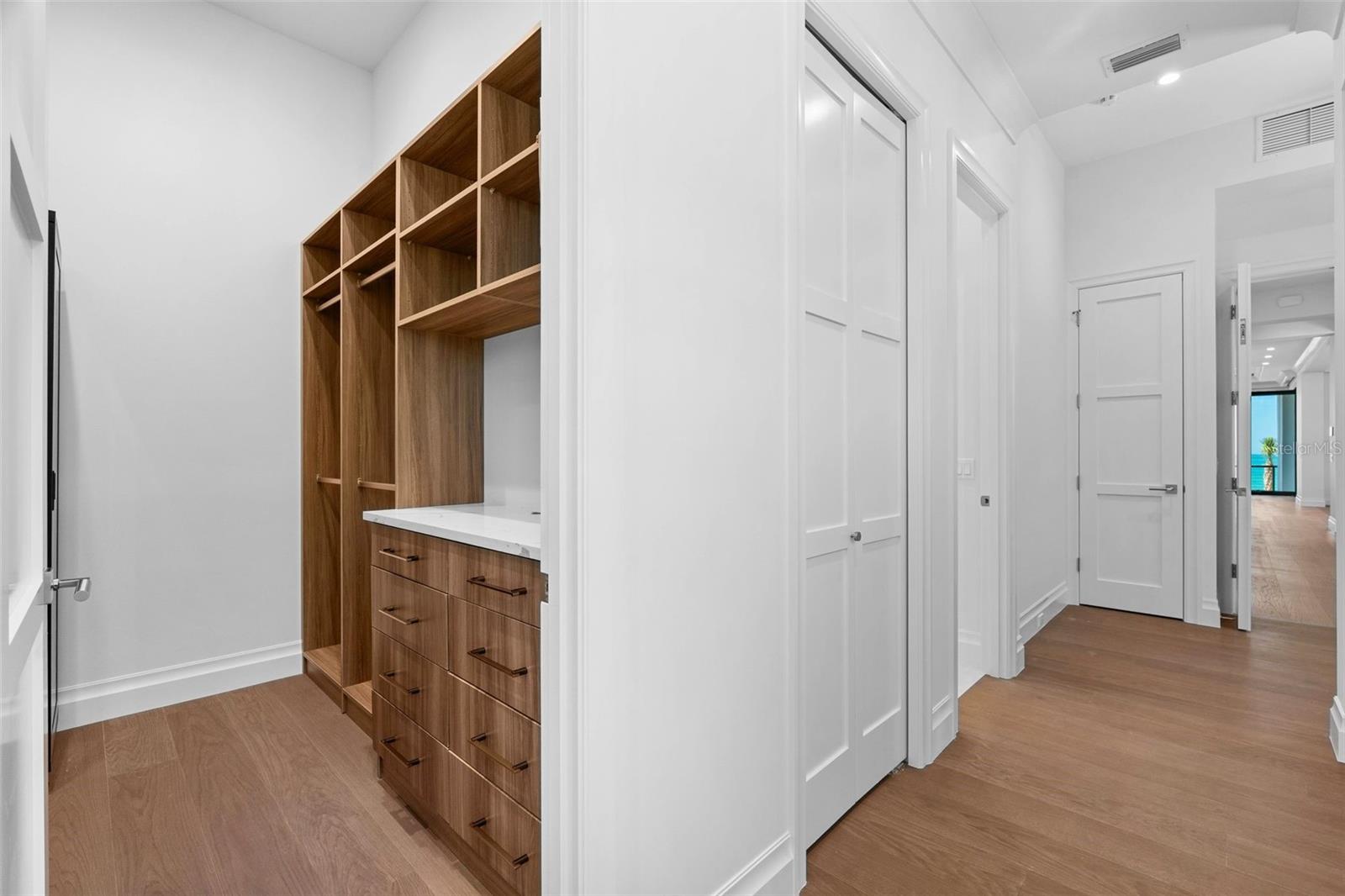 A4643281 Property Photo