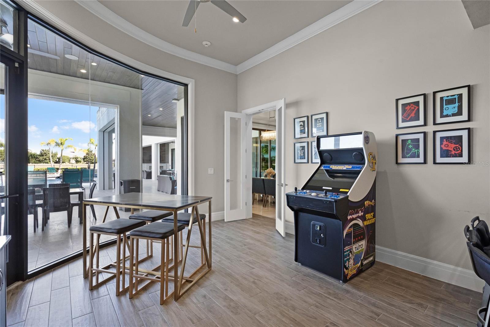 O6288561 Property Photo