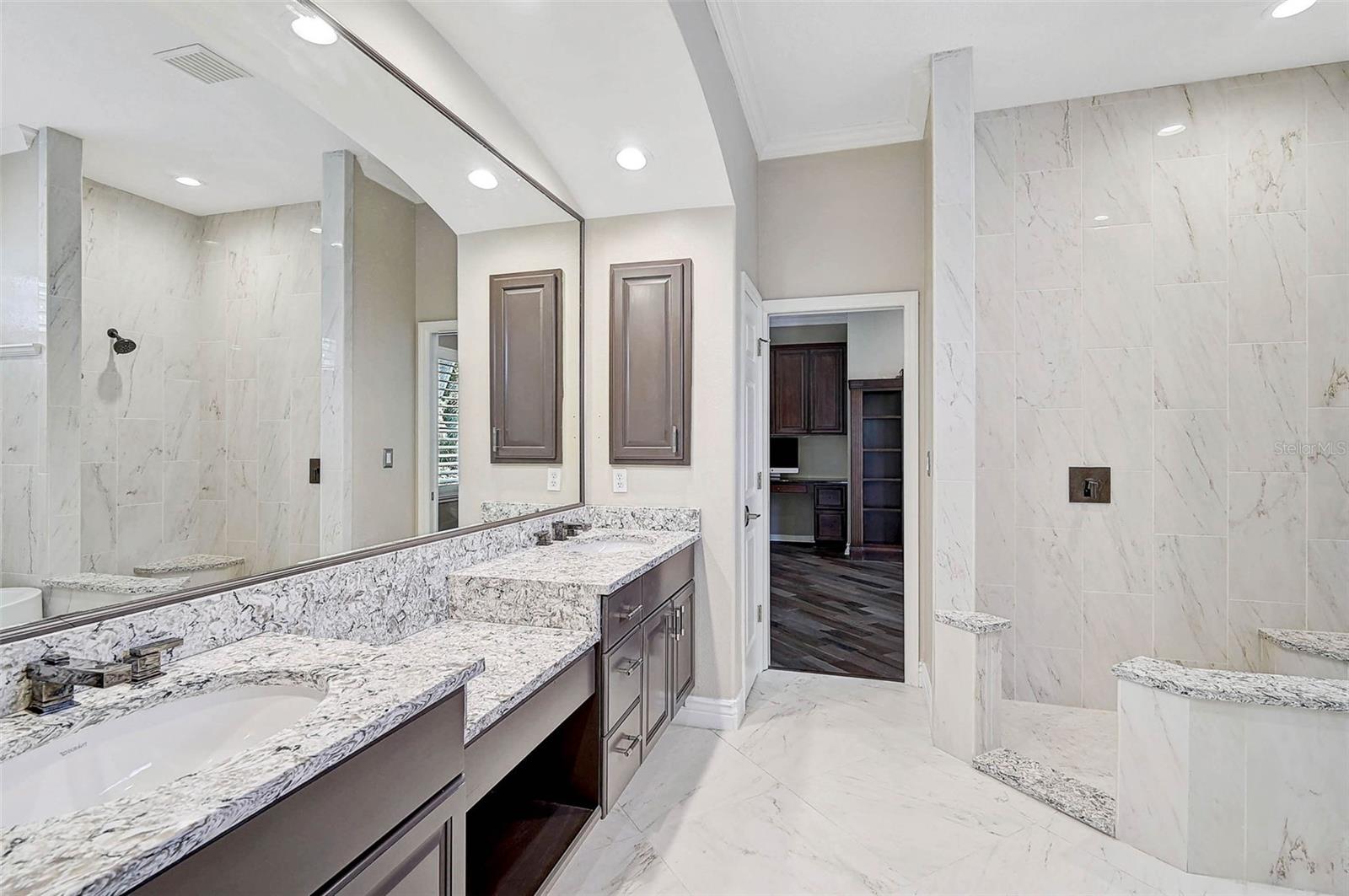 A4645829 Property Photo