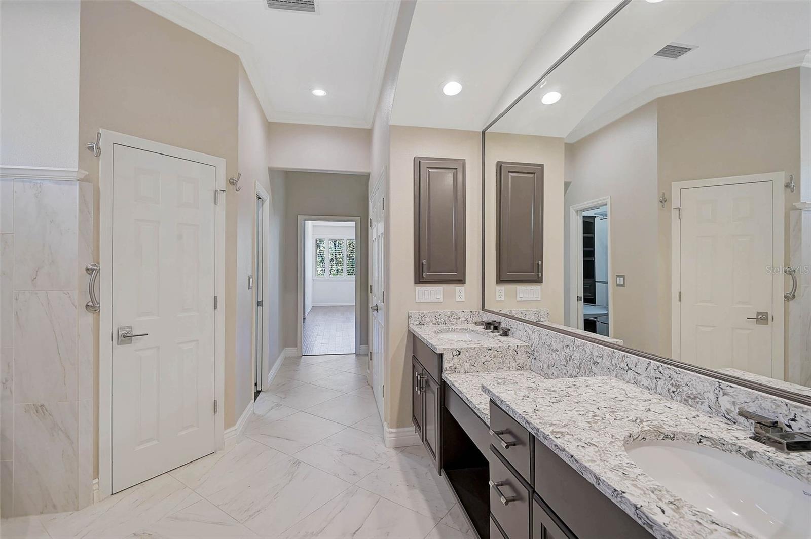 A4645829 Property Photo