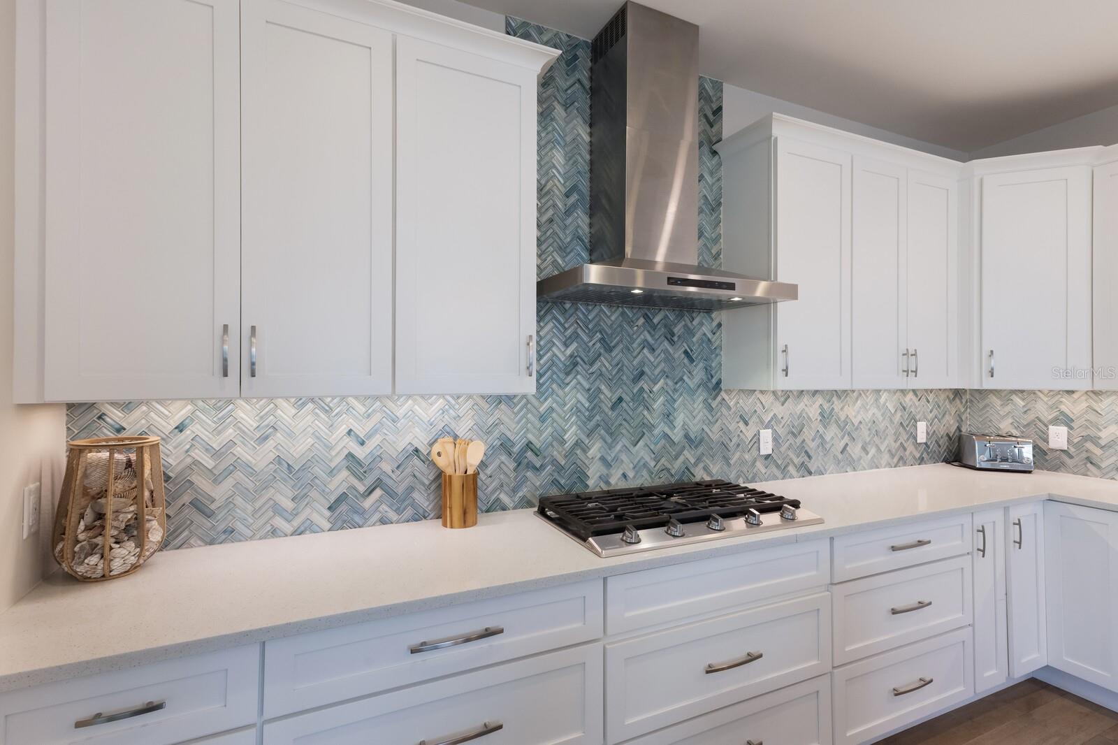 A4649861 Property Photo
