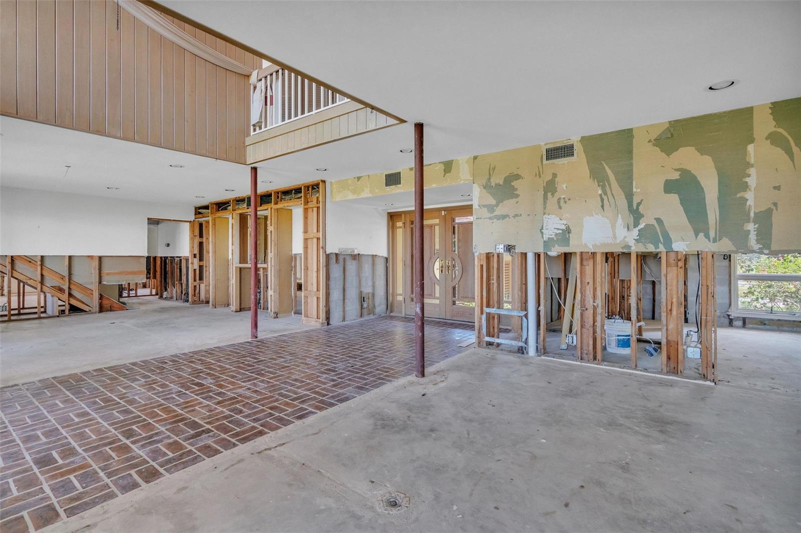 TB8377994 Property Photo