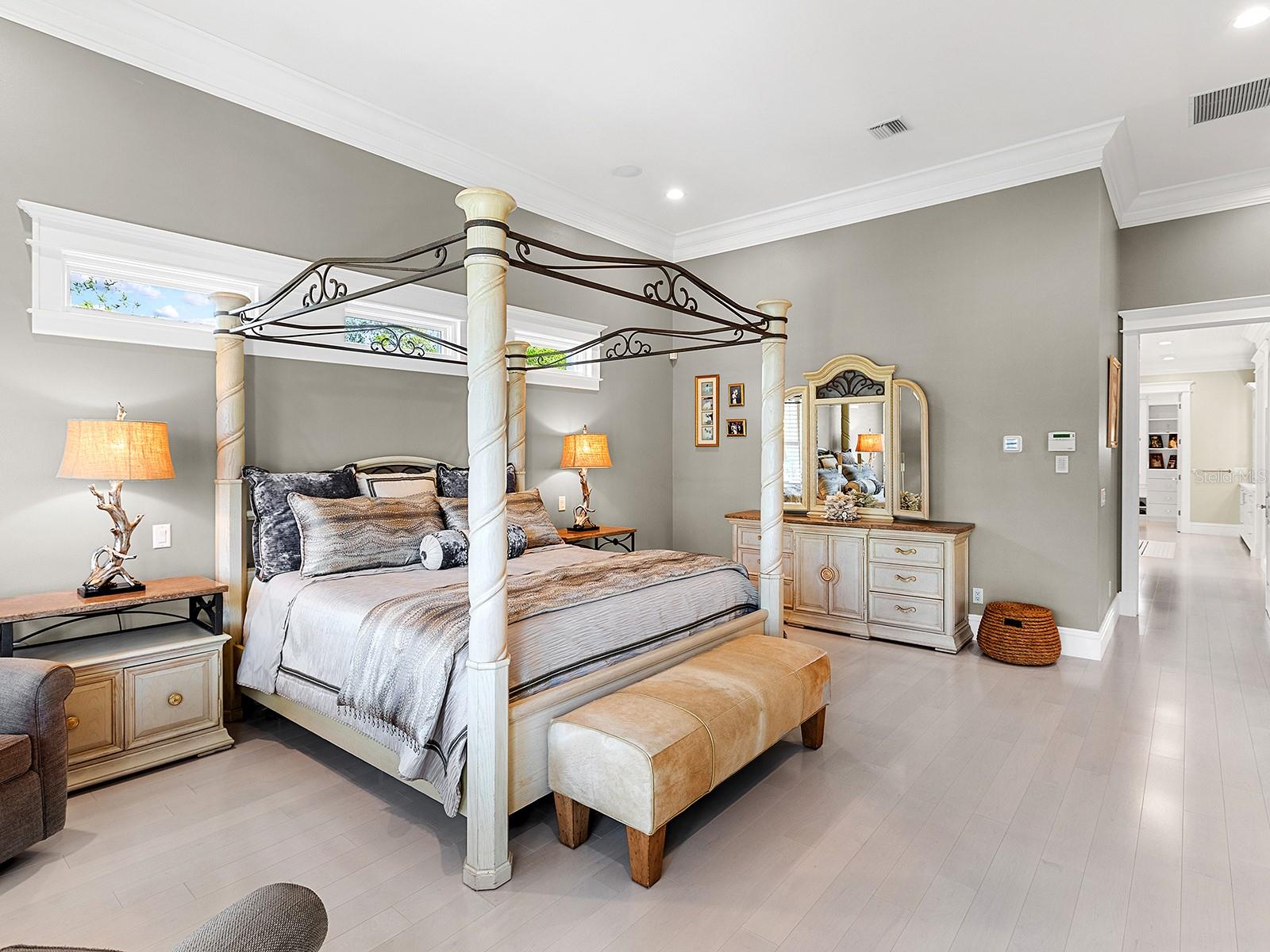 A4651663 Property Photo