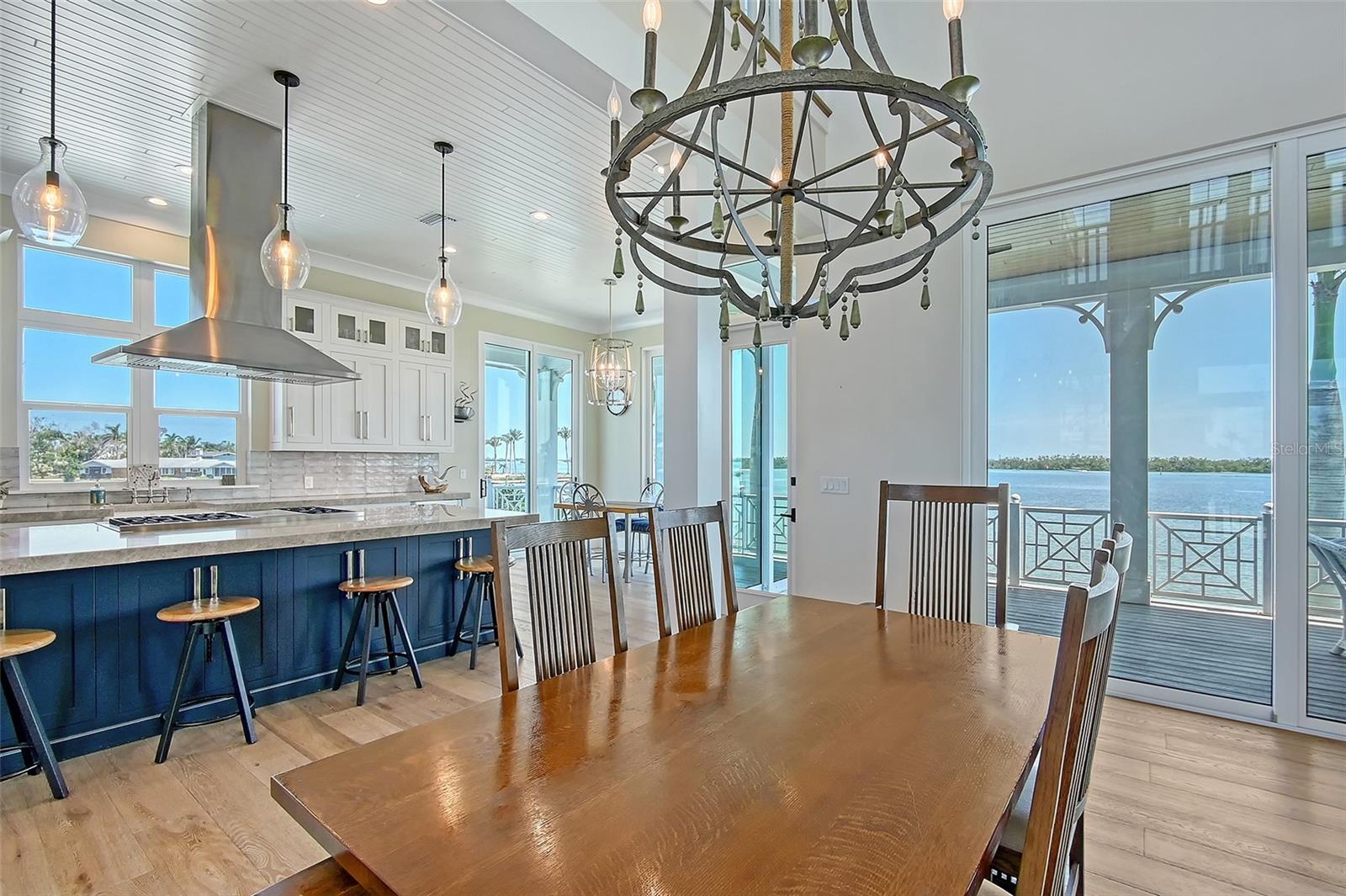 A4653251 Property Photo