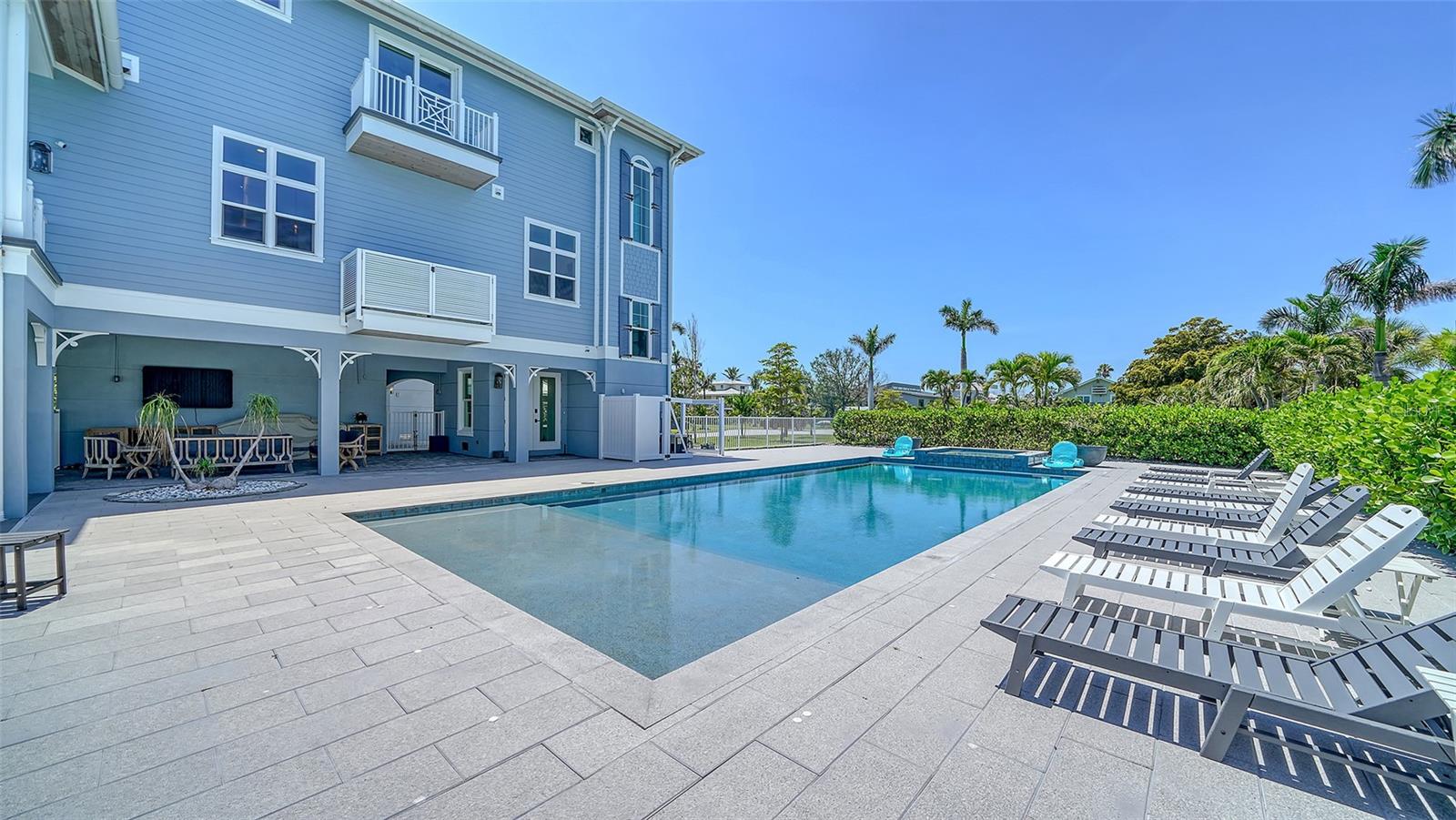 A4653251 Property Photo