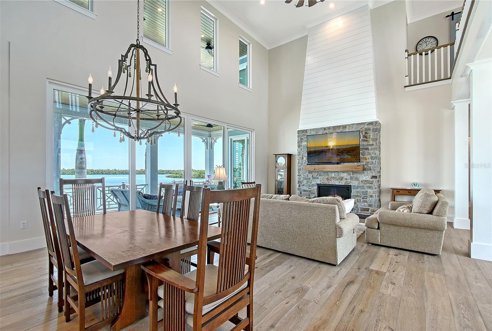 A4653251 Property Photo