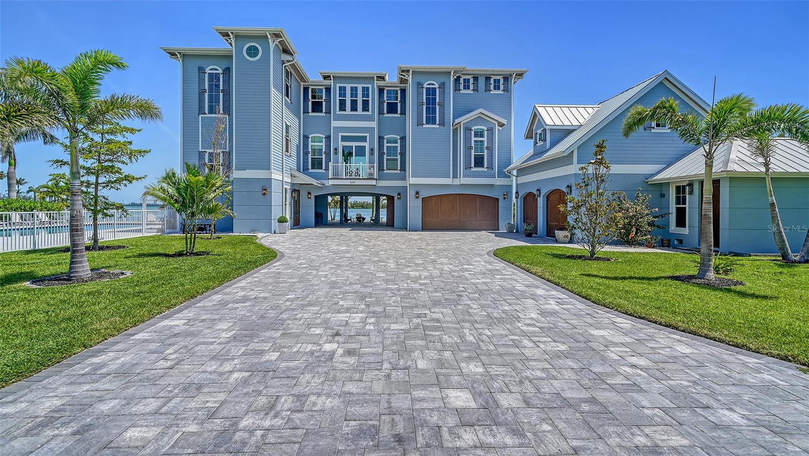 A4653251 Property Photo