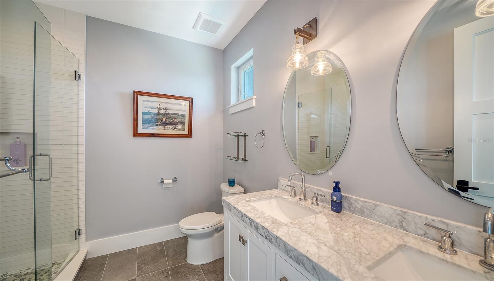 A4653251 Property Photo