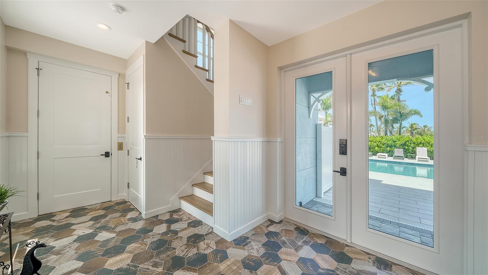 A4653251 Property Photo