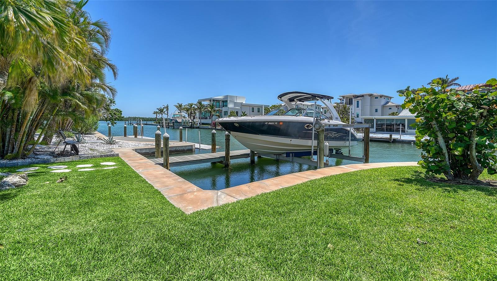 A4653251 Property Photo
