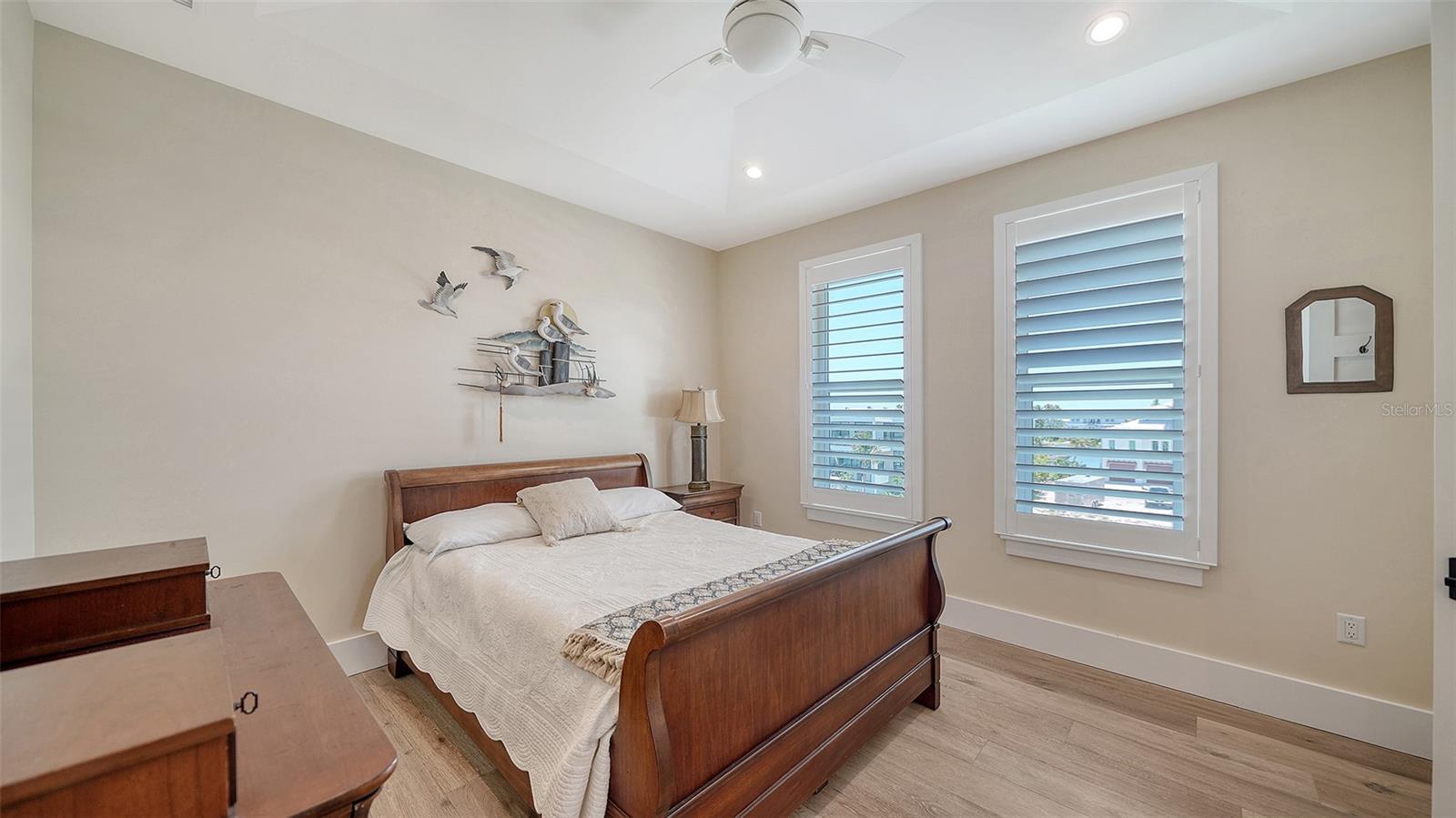 A4653251 Property Photo