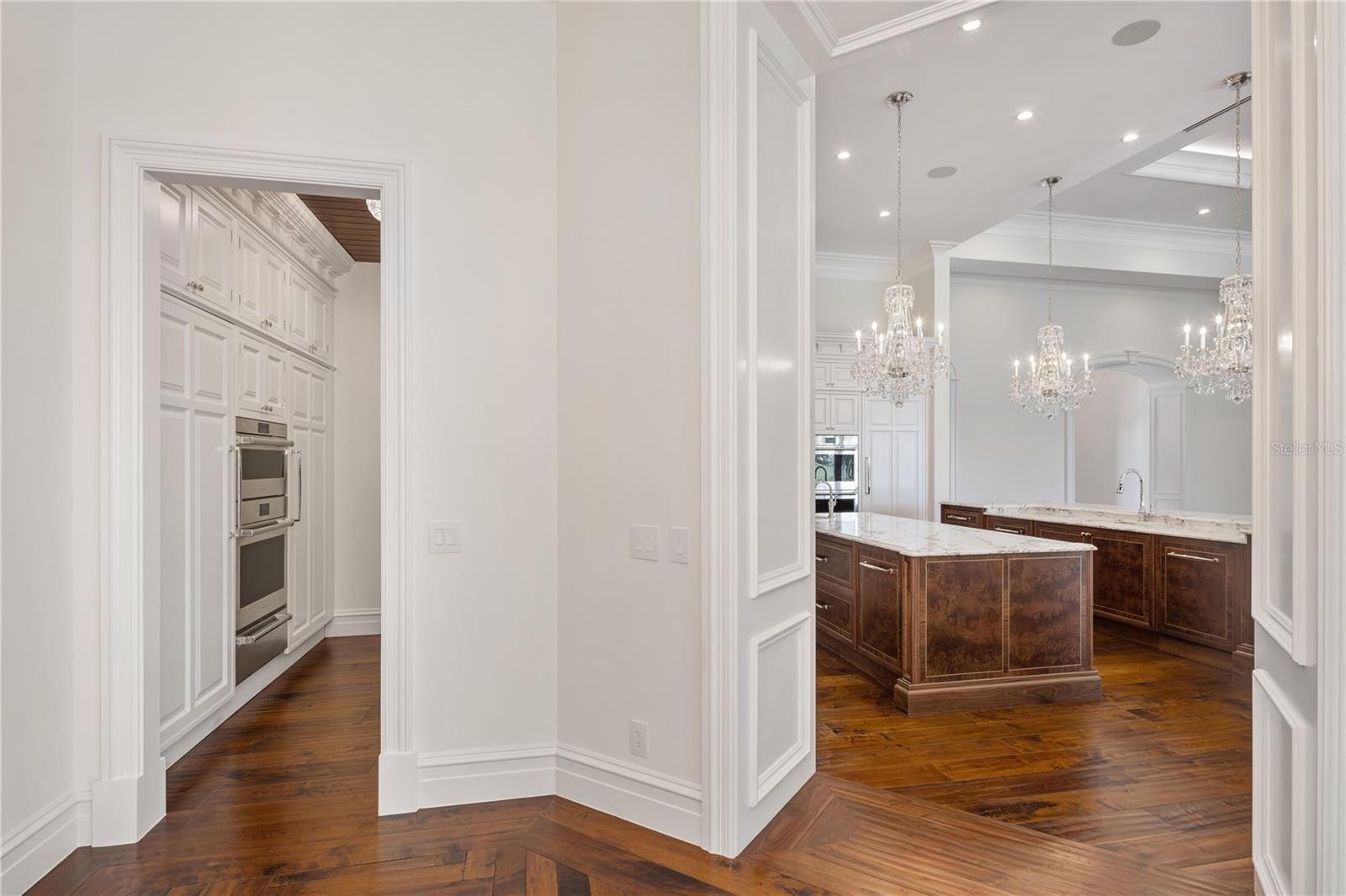 A4654743 Property Photo