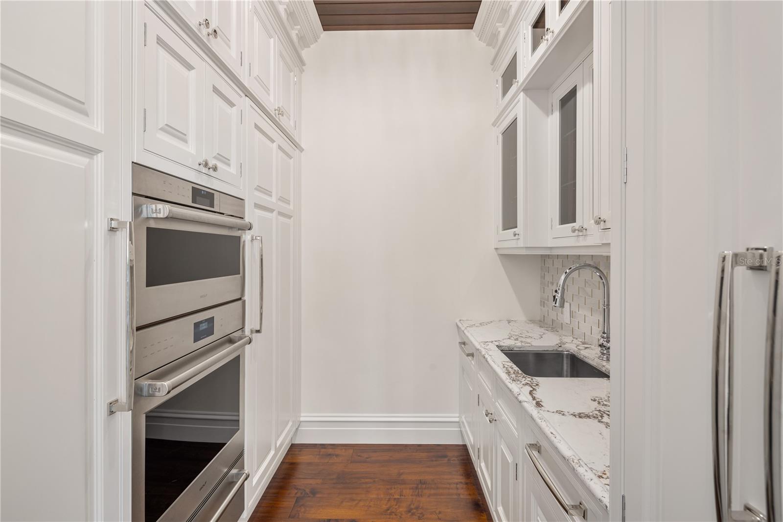 A4654743 Property Photo