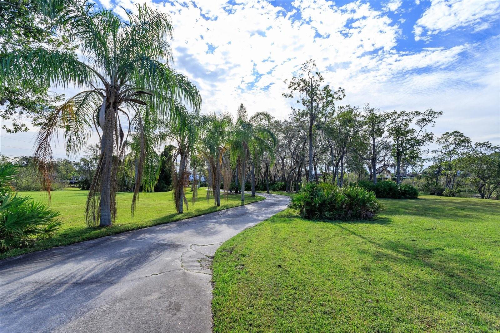 O6325350 Property Photo