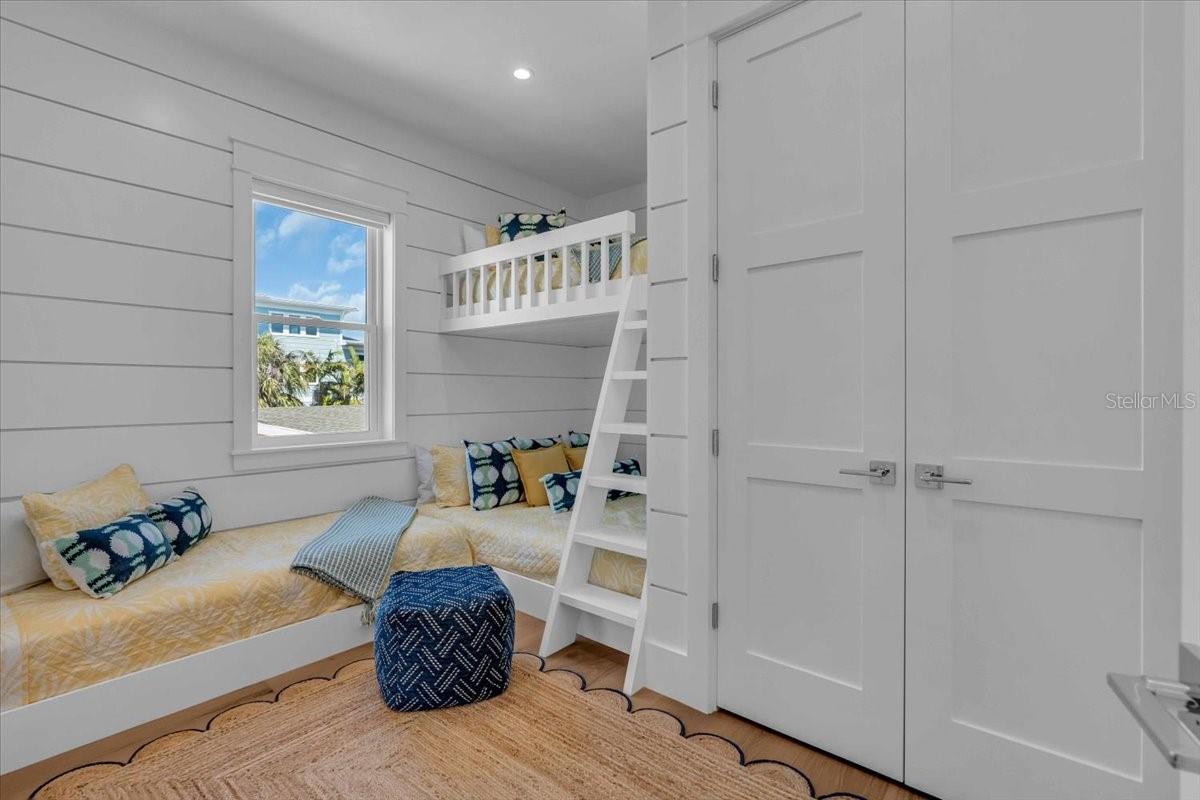 A4659214 Property Photo