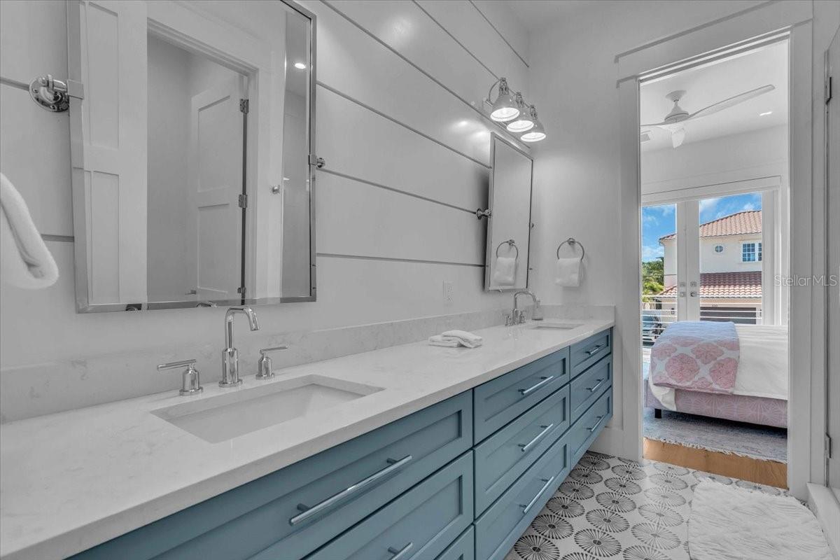 A4659214 Property Photo